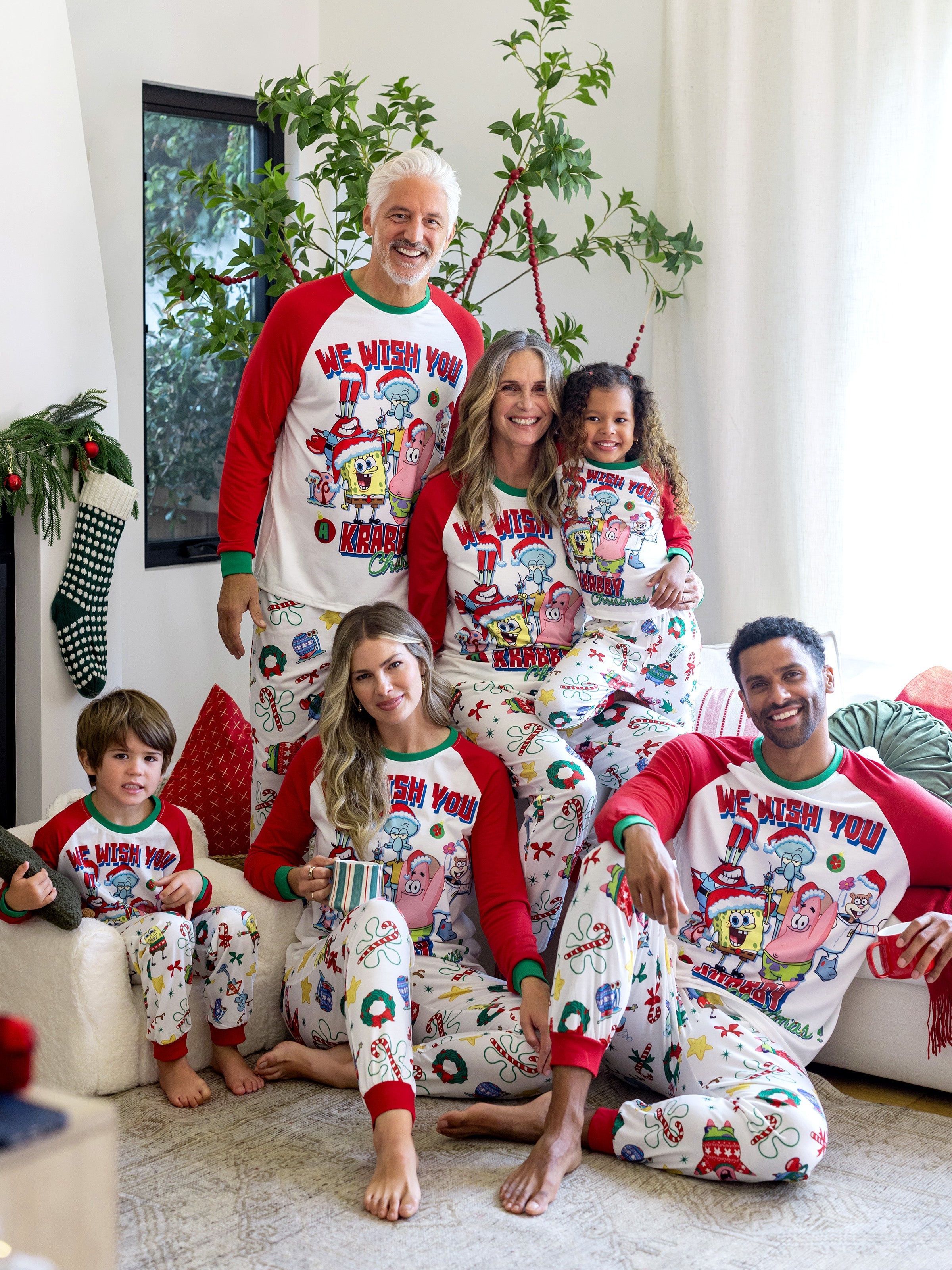 SpongeBob SquarePants Family matching Christmas Print Colorblock Pajamas Sets with Christmas Socks