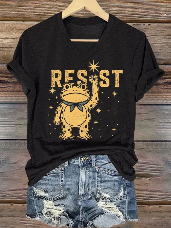 Women's Retro Resist Frog Print T-Shirt