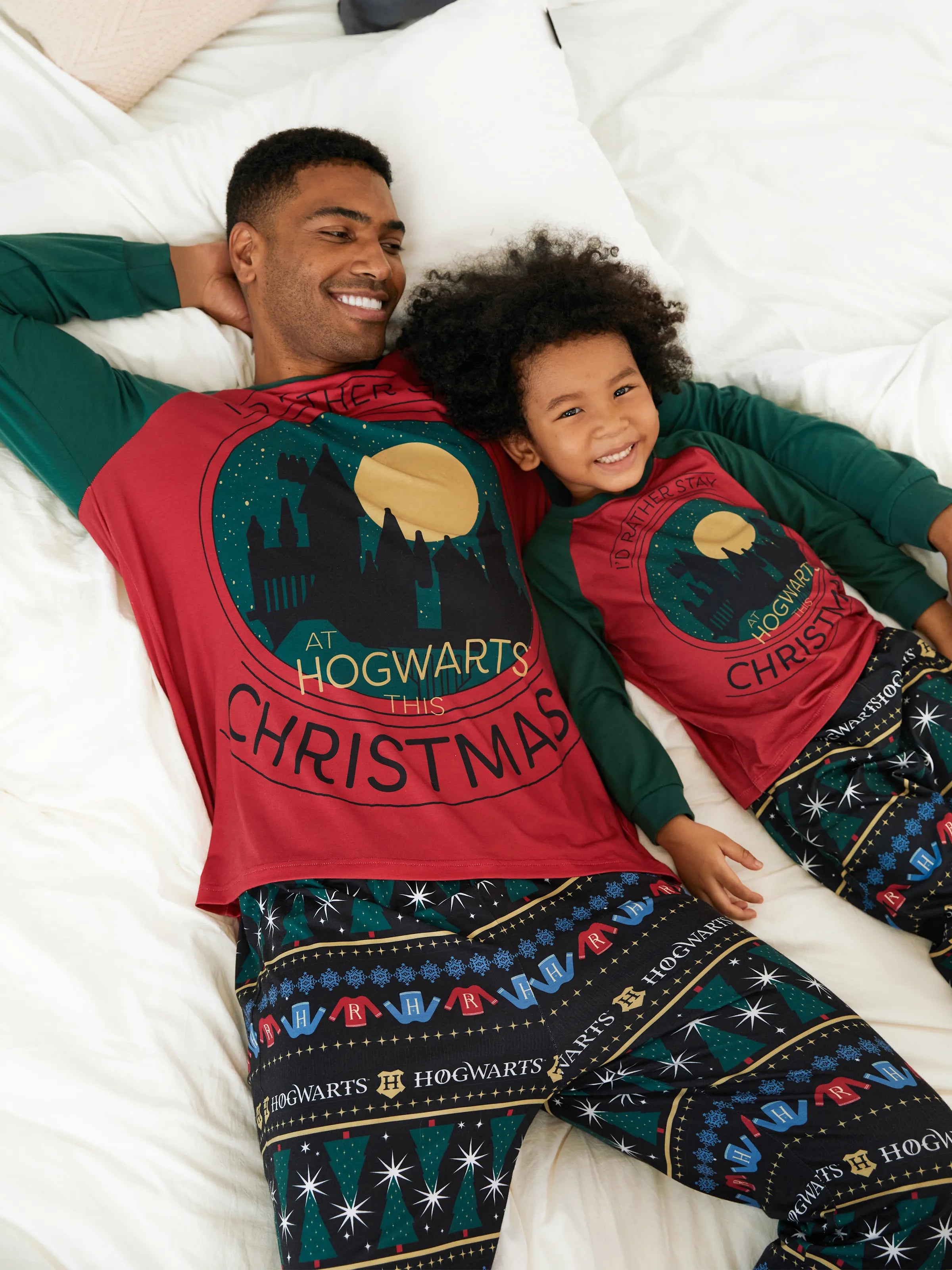 Harry Potter Family Matching Christmas Hogwarts Graphic Pajamas Sets with Christmas Socks