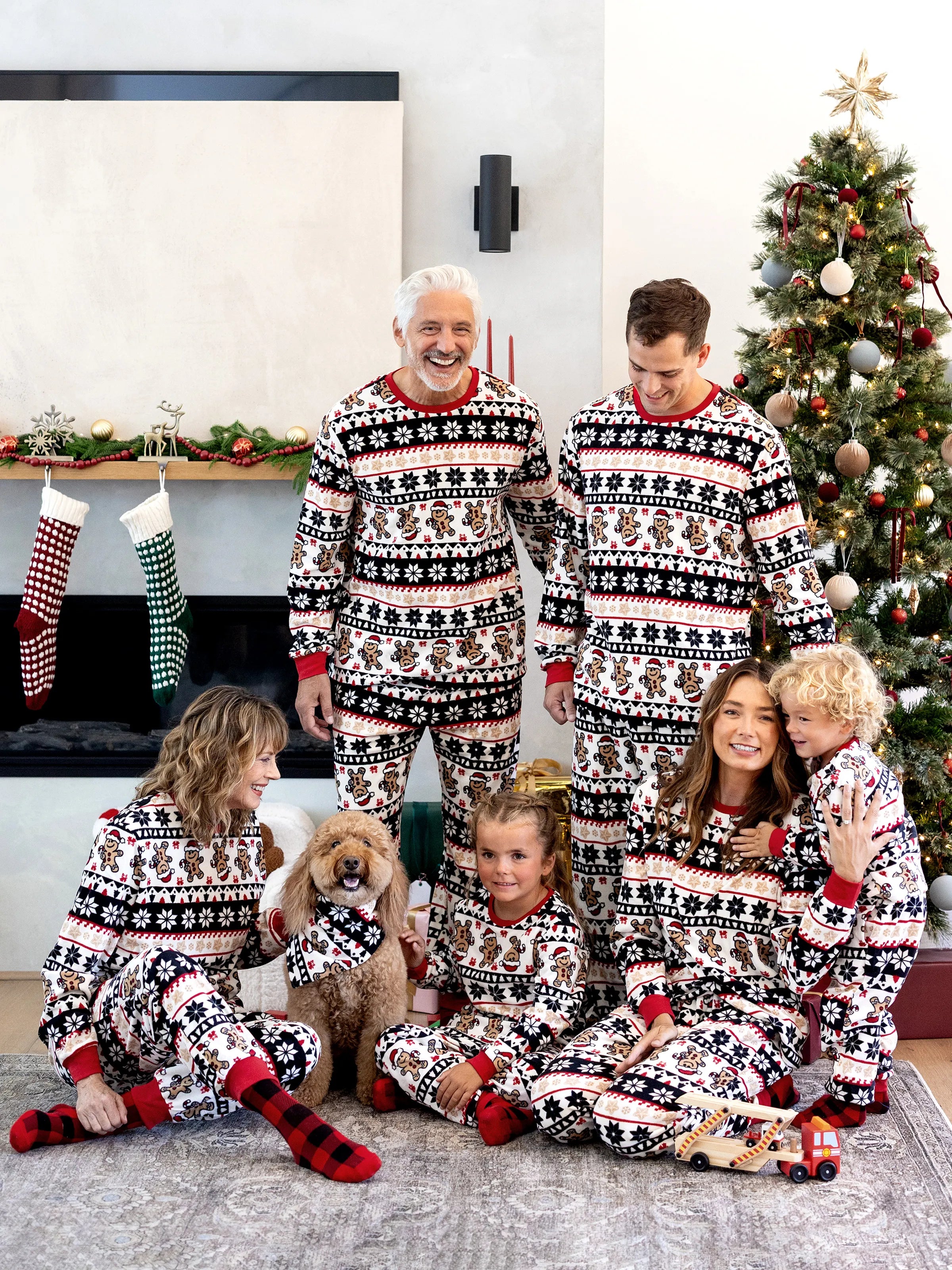 Christmas Matching Family Fleece Pajamas Set Gingerbread and Snowflake Print PJS with Christmas Socks Red