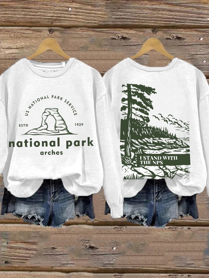 Retro Arches National Park I Stand With The NPS Print Sweatshirt