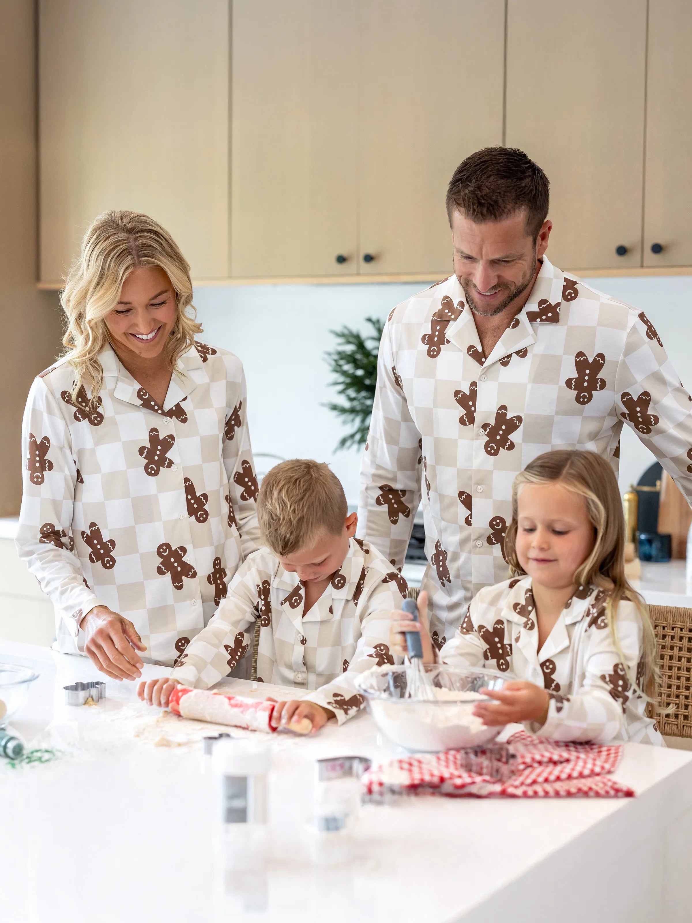 Christmas Matching Family Pajamas Set Block checkered Gingerbread Print PJS with Christmas Socks Khaki