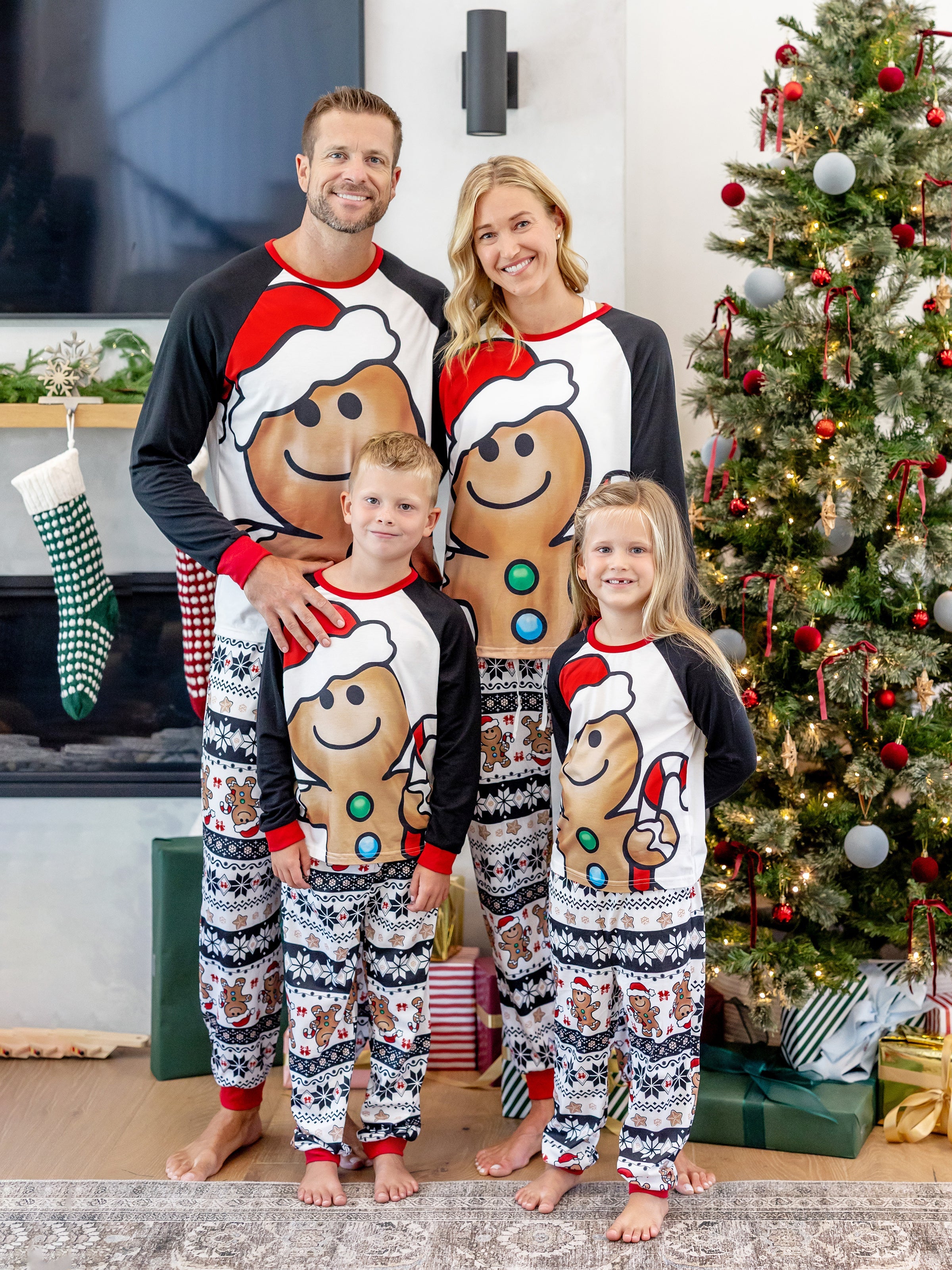 Christmas Family Matching Raglan Sleeves Gingerbread Man Pajamas Sets with Drawstring and Pockets with Christmas Socks red/black