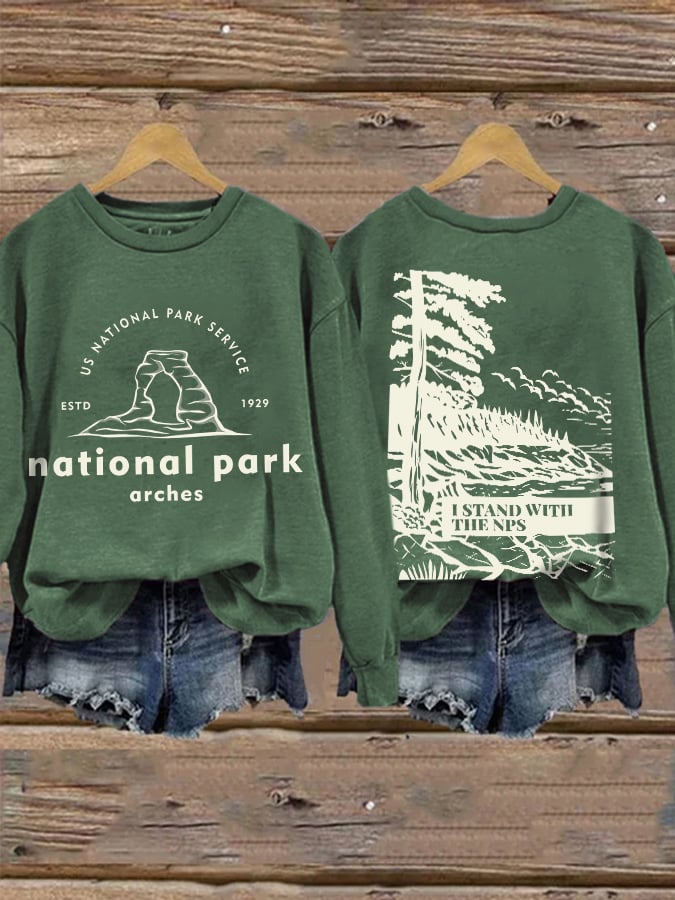 Retro Arches National Park I Stand With The NPS Print Sweatshirt