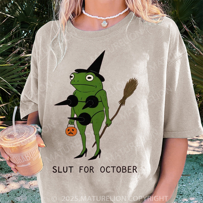 Maturelion Women's T-shirt Slut For October DTG Washed T-shirt