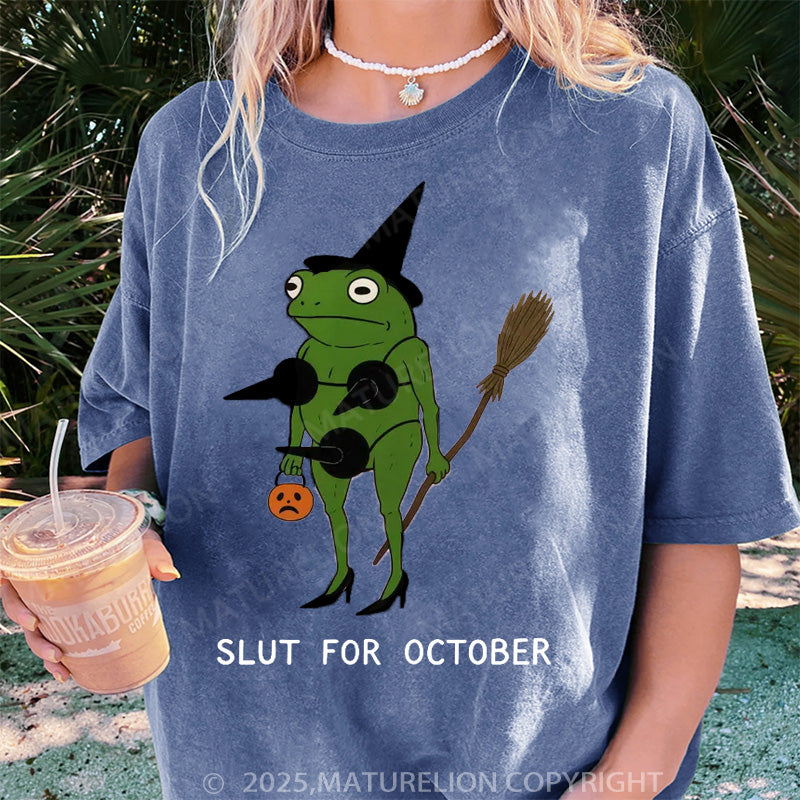 Maturelion Women's T-shirt Slut For October DTG Washed T-shirt