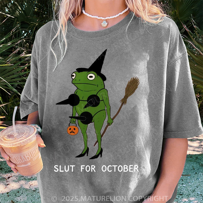 Maturelion Women's T-shirt Slut For October DTG Washed T-shirt