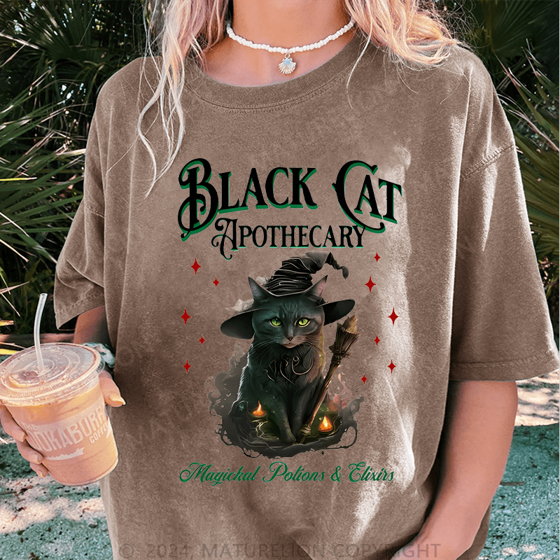 Maturelion Halloween Black Cat Apothecary Halloween Casual DTG Printing Washed Cotton T-Shirt