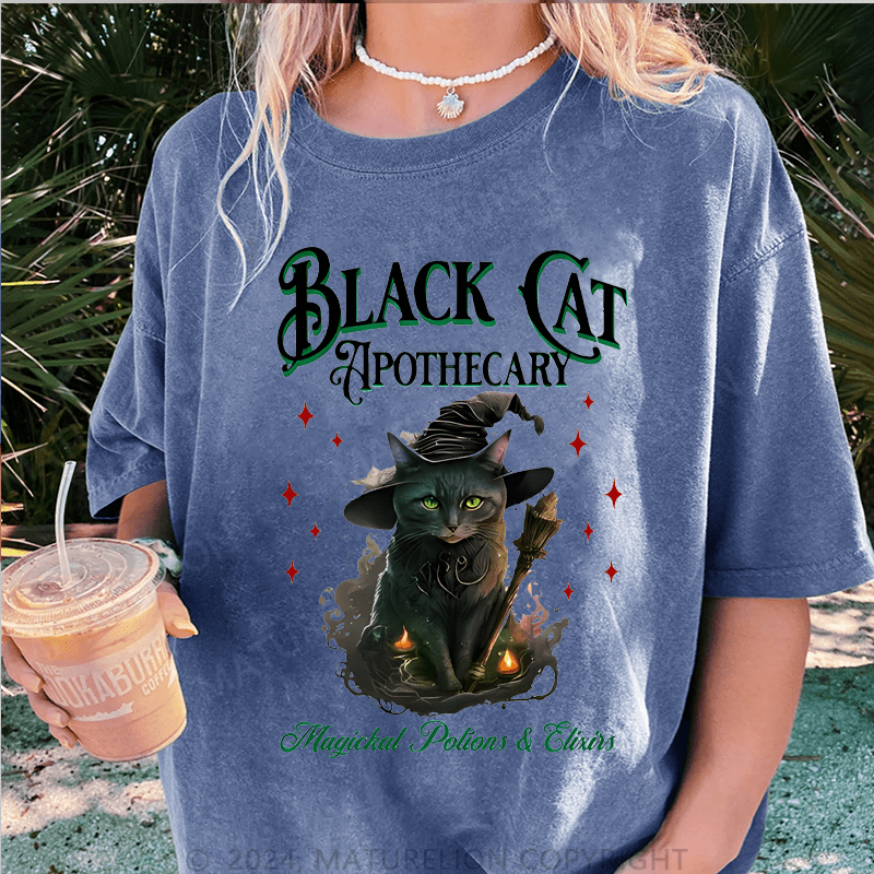 Maturelion Halloween Black Cat Apothecary Halloween Casual DTG Printing Washed Cotton T-Shirt