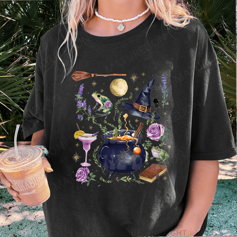 Maturelion Halloween Spooky Bitch, Pretty Girls Walk Vintage Distressed DTG Printing Washed Cotton T-Shirt