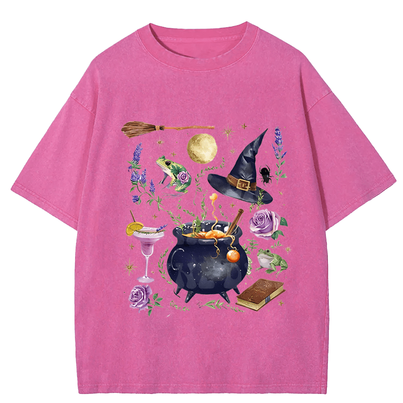 Maturelion Halloween Spooky Bitch, Pretty Girls Walk Vintage Distressed DTG Printing Washed Cotton T-Shirt