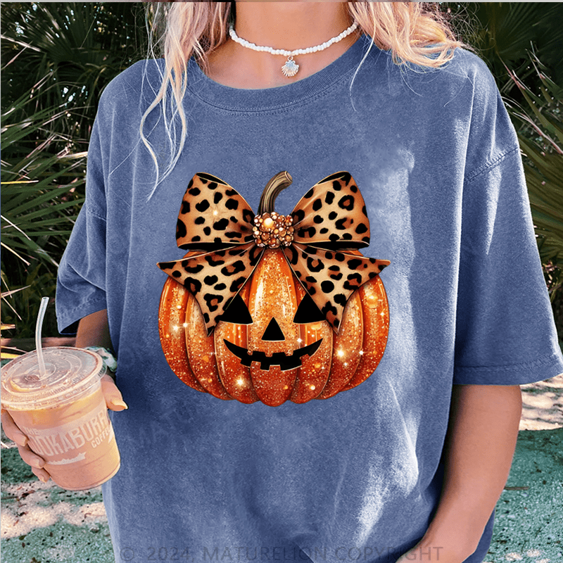 Maturelion Halloween Leopard Coquette Bow Pumpkin DTG Printing Washed Cotton T-Shirt