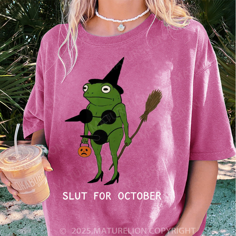 Maturelion Women's T-shirt Slut For October DTG Washed T-shirt