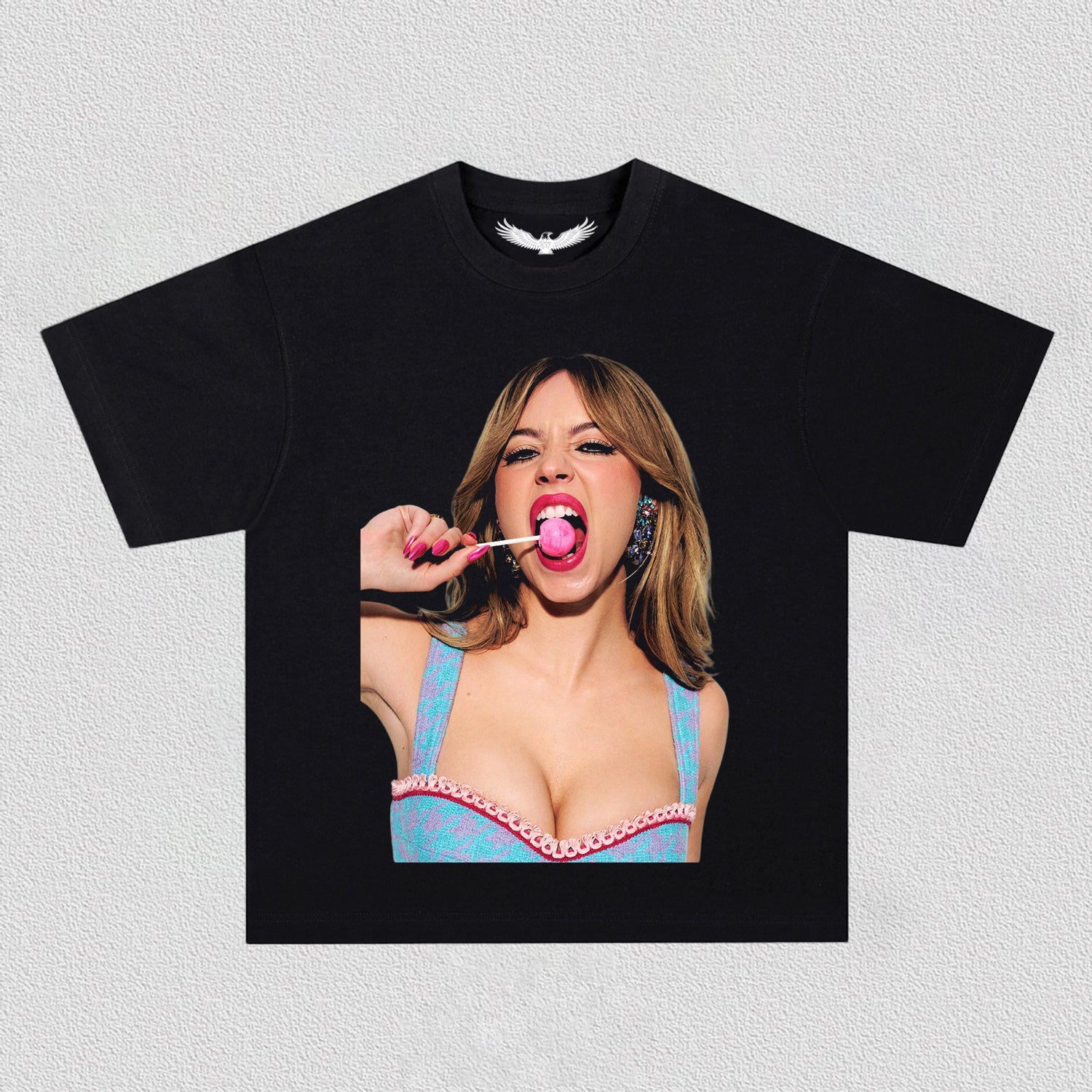 SYDNEY SWEENEY 12.10 TEE