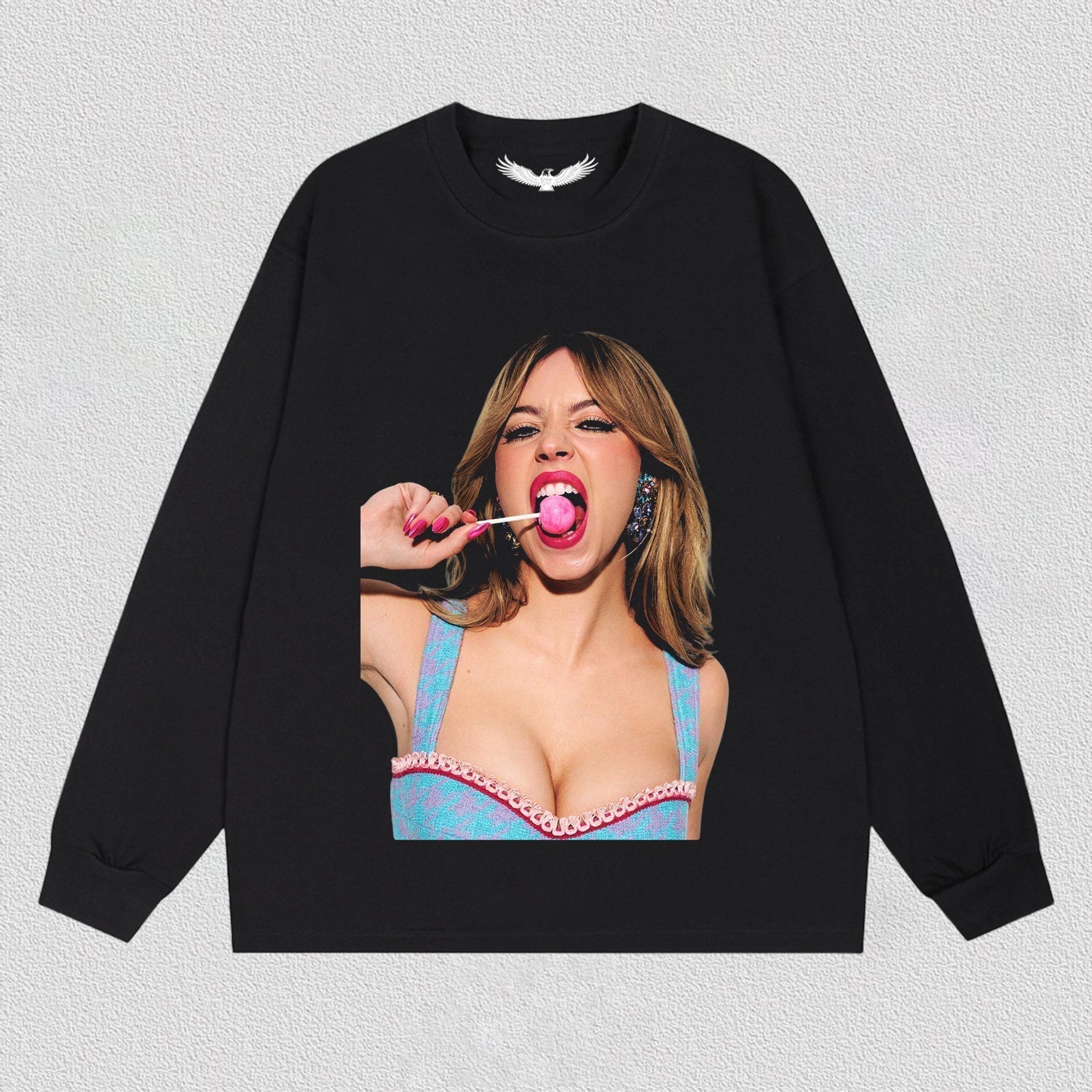 SYDNEY SWEENEY 12.10 TEE