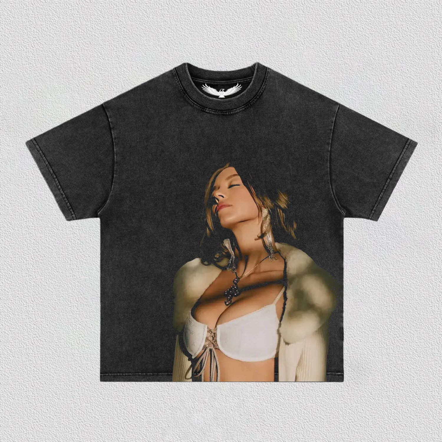 SYDNEY SWEENEY WEAR 5 TEE