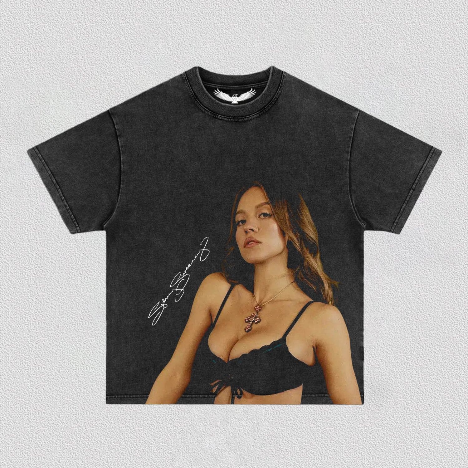 SYDNEY SWEENEY WEAR TEE