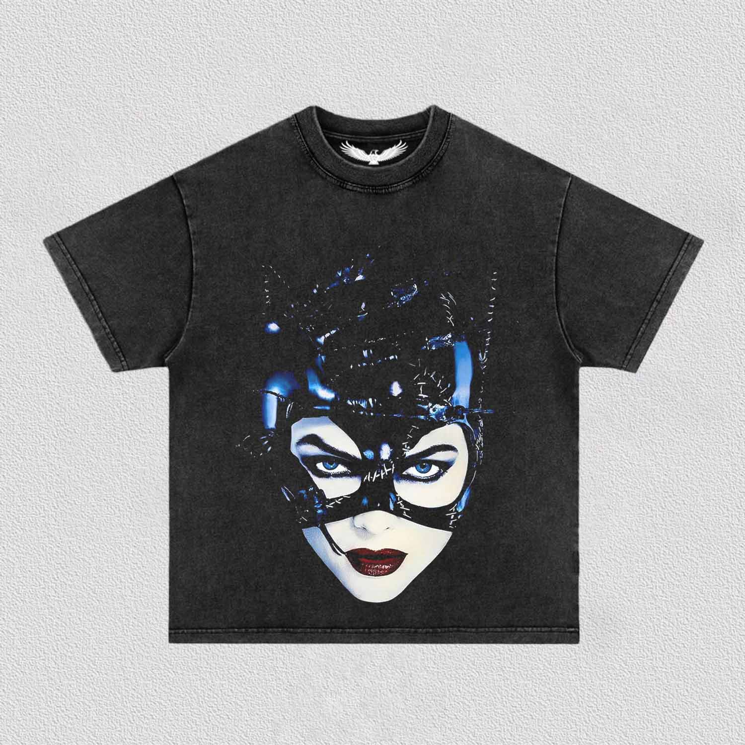 CATWOMAN GRAPHIC TEE