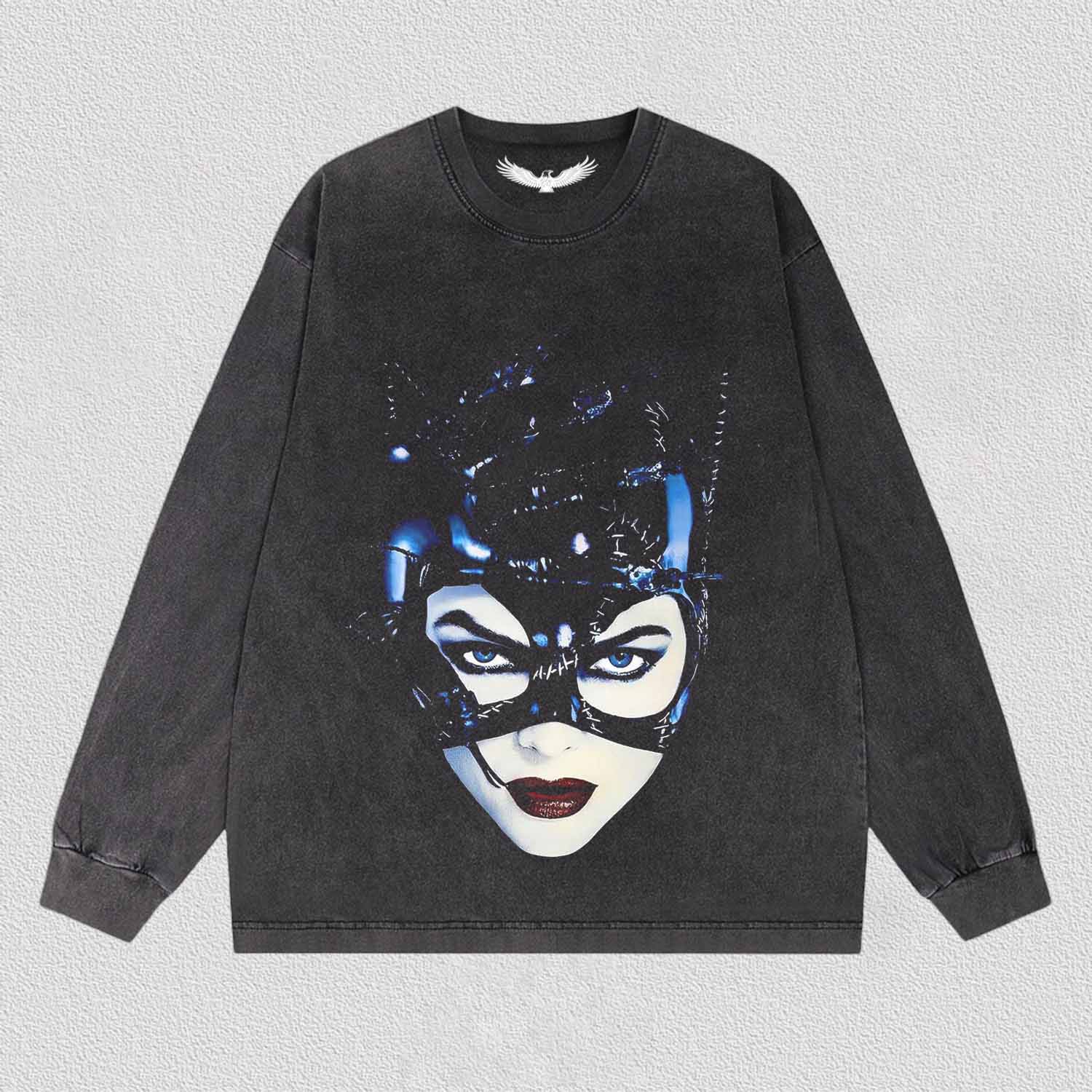CATWOMAN GRAPHIC TEE