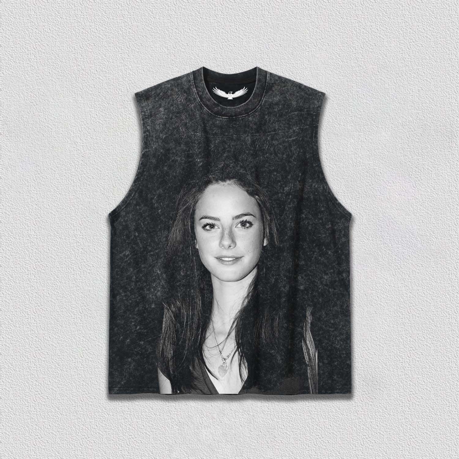 Kaya Scodelario TEE 1