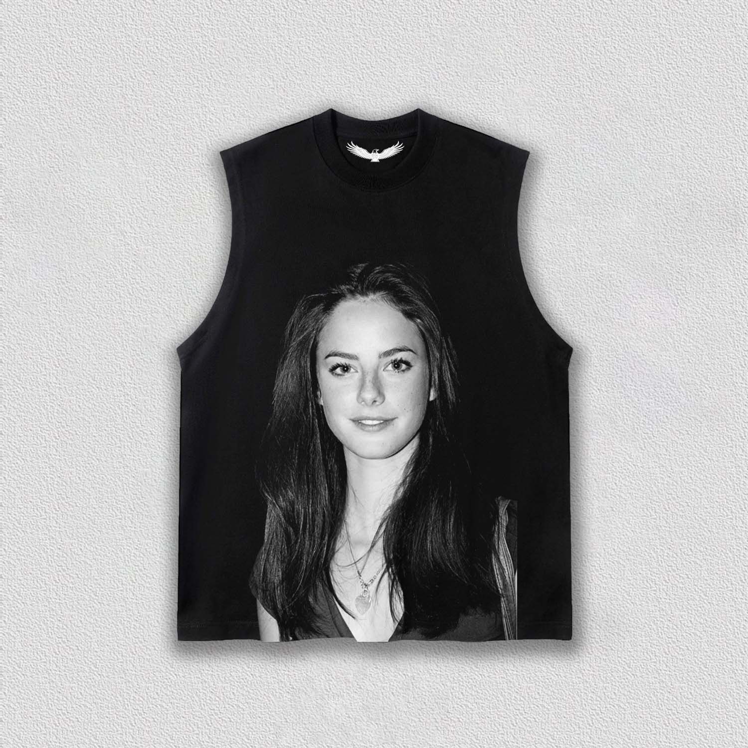 Kaya Scodelario TEE 1