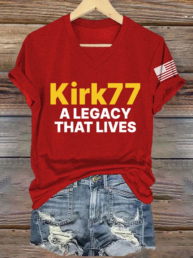 V-Neck Retro A Legacy That Lives Print T-Shirt