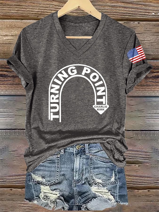 V-Neck Retro Turning Point Print T-Shirt
