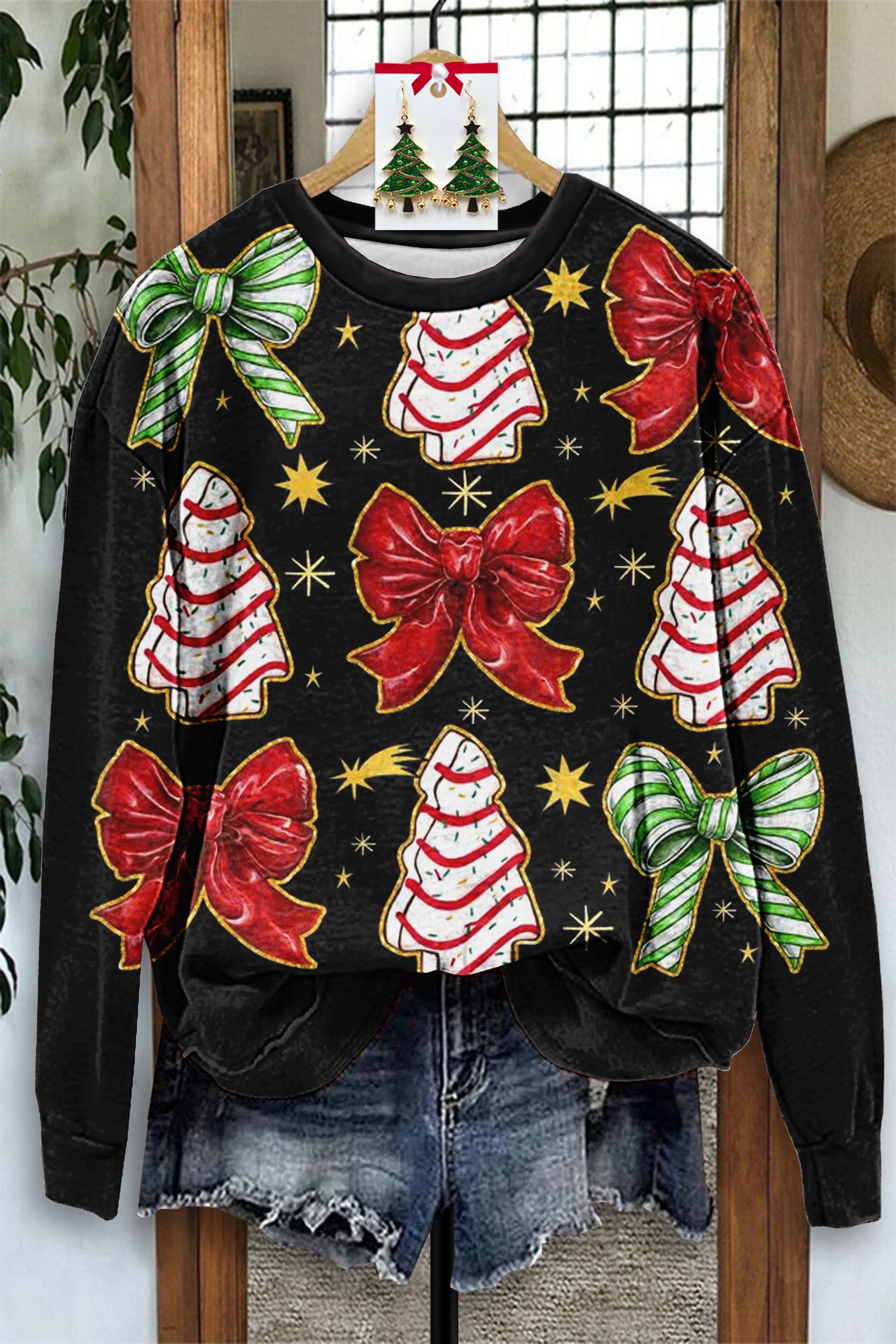 Pretty Christmas Tree Bow Print Sweatshirt