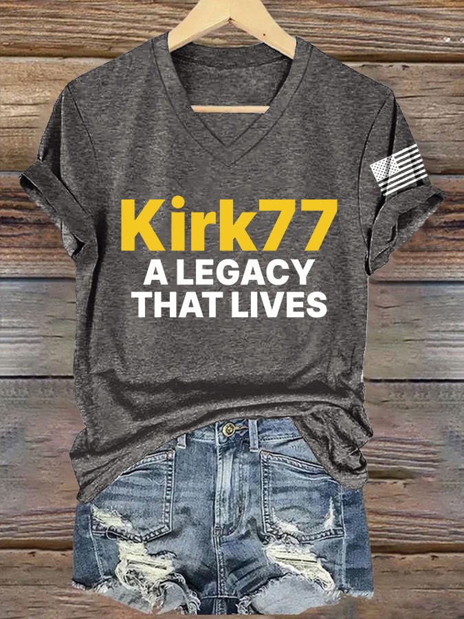 V-Neck Retro A Legacy That Lives Print T-Shirt