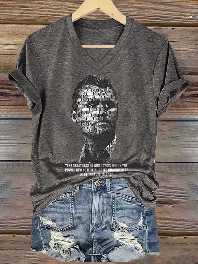 V-Neck Retro A True Patriot The Greatness Of Our Nation Lies In The Power And Potential Of Its Individuals Print T-Shirt