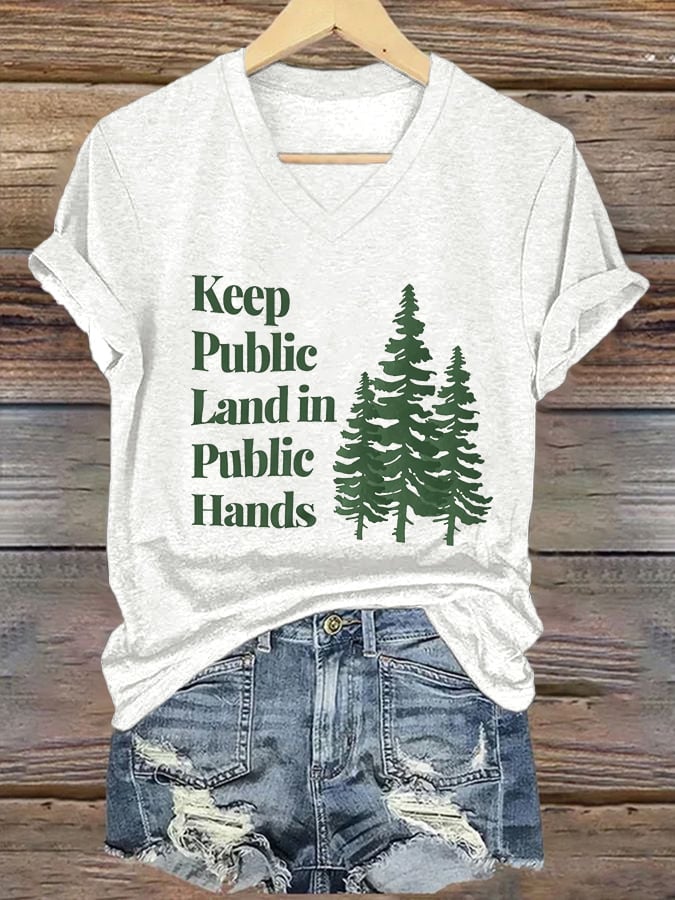 Women's Retro Keep Public Land In Public Hands Print T-Shirt