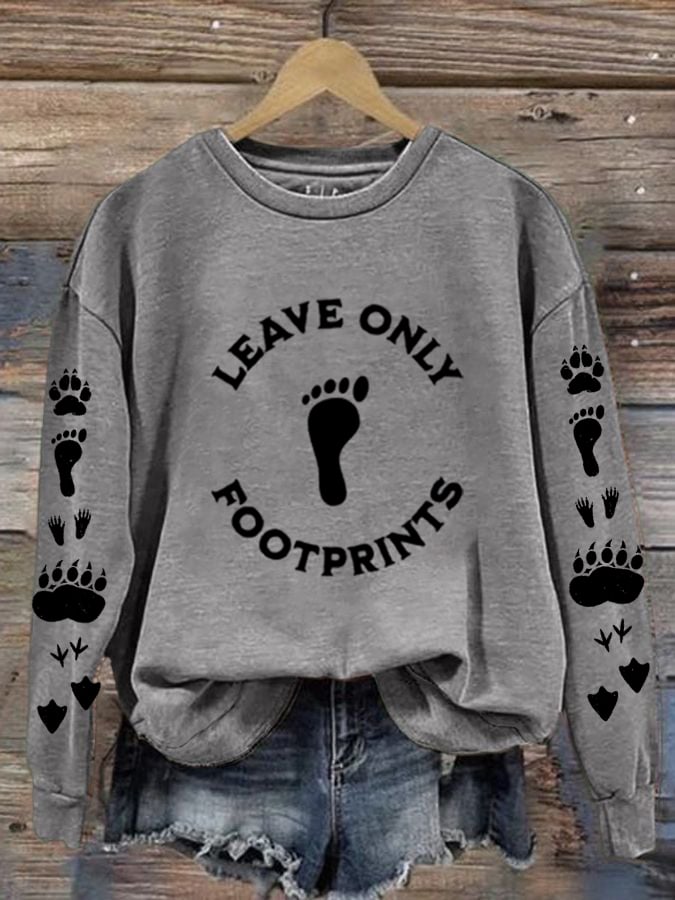 Women's Leave Only Footprints Print Casual Sweatshirt