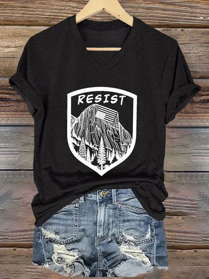 V-neck Retro Resist I Stand With The NPS Print T-Shirt