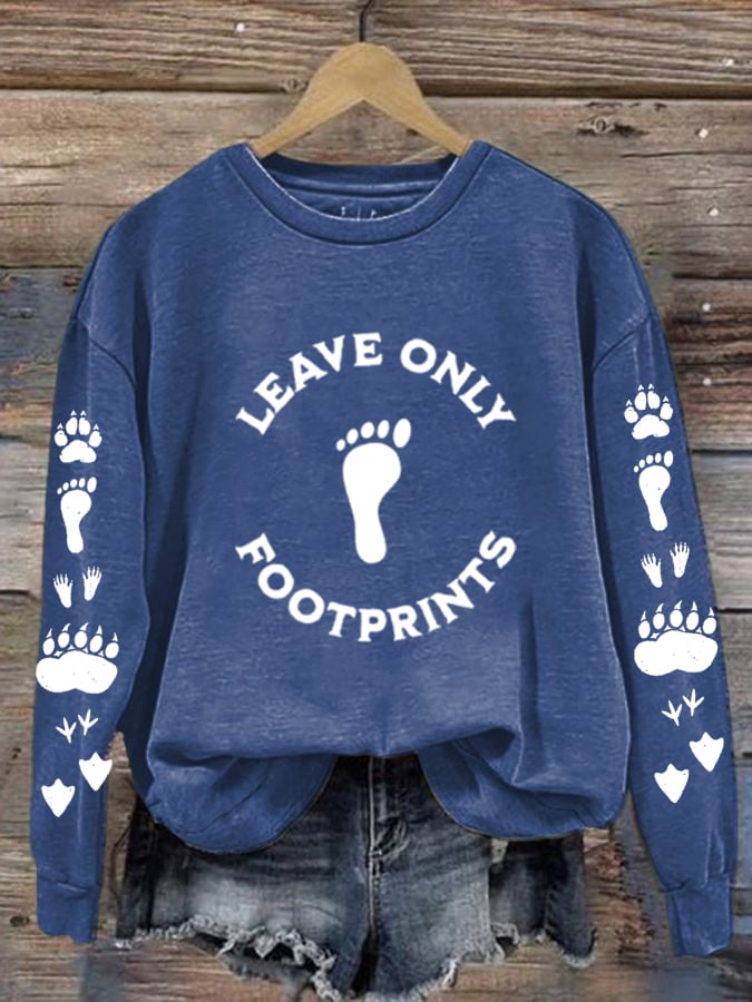 Women's Leave Only Footprints Print Casual Sweatshirt