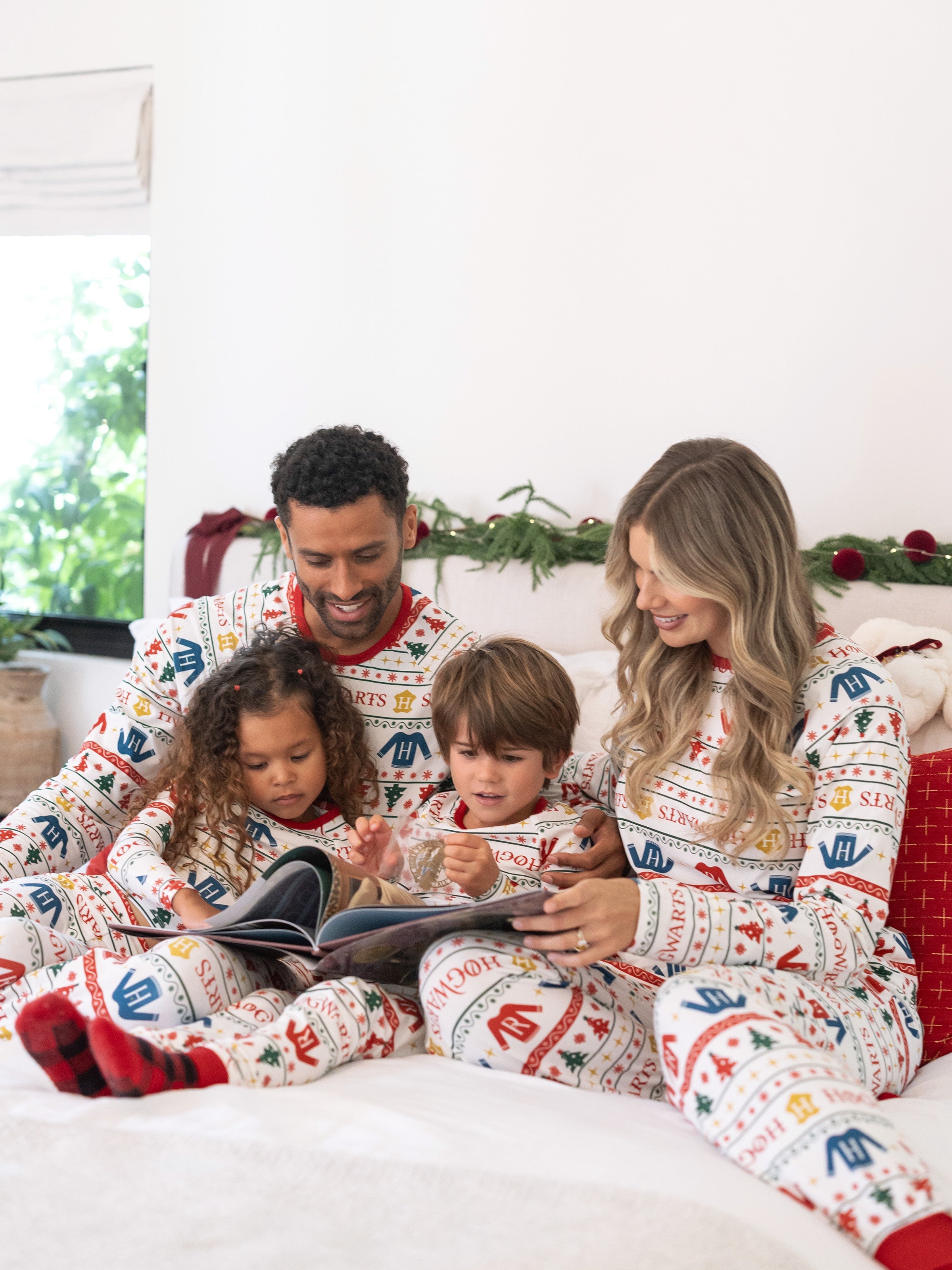 Harry Potter Christmas Matching Family Organic Cotton Snug-fitting Pajamas Sets with Socks White