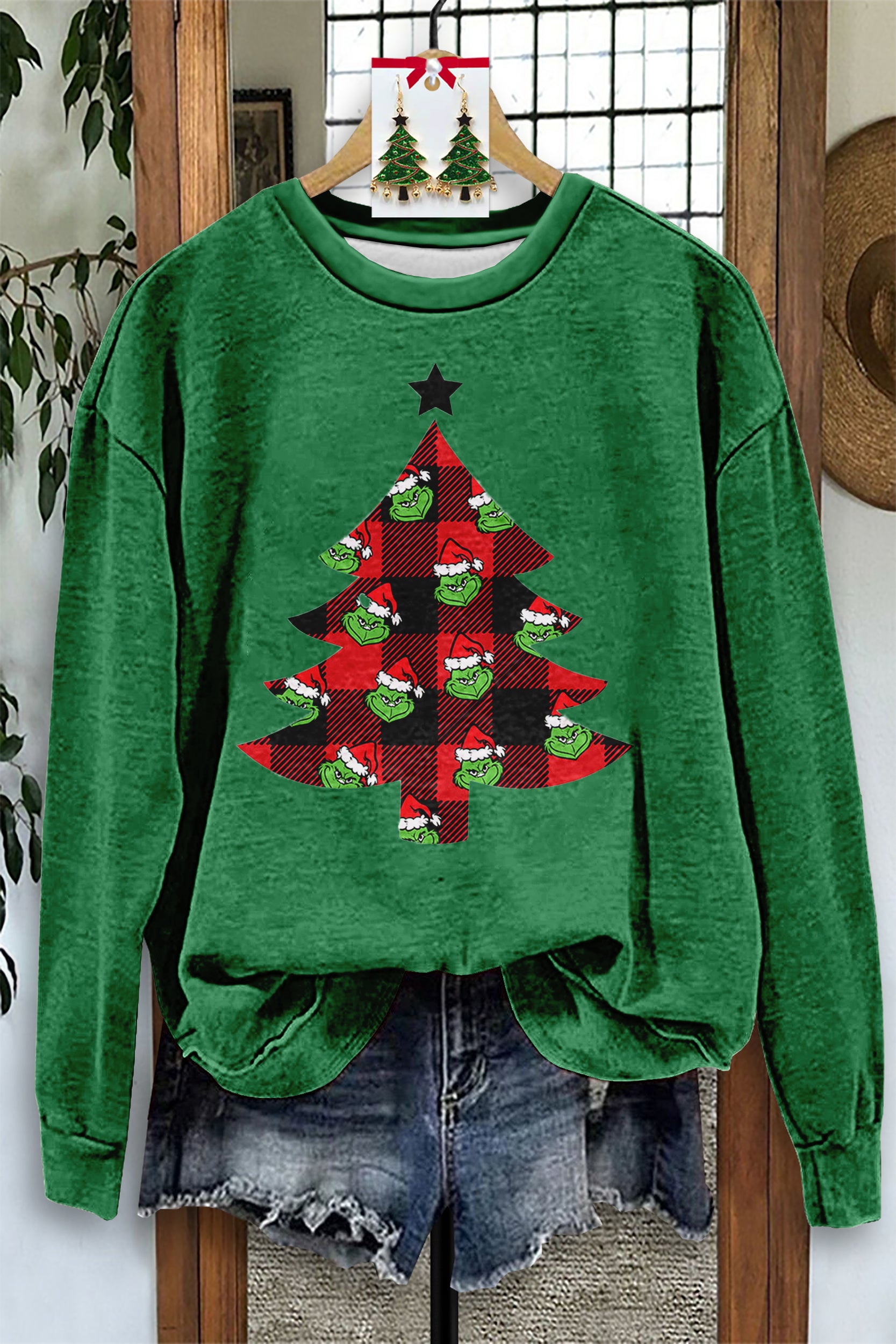 Pretty Grinch Christmas Tree Print Sweatshirt