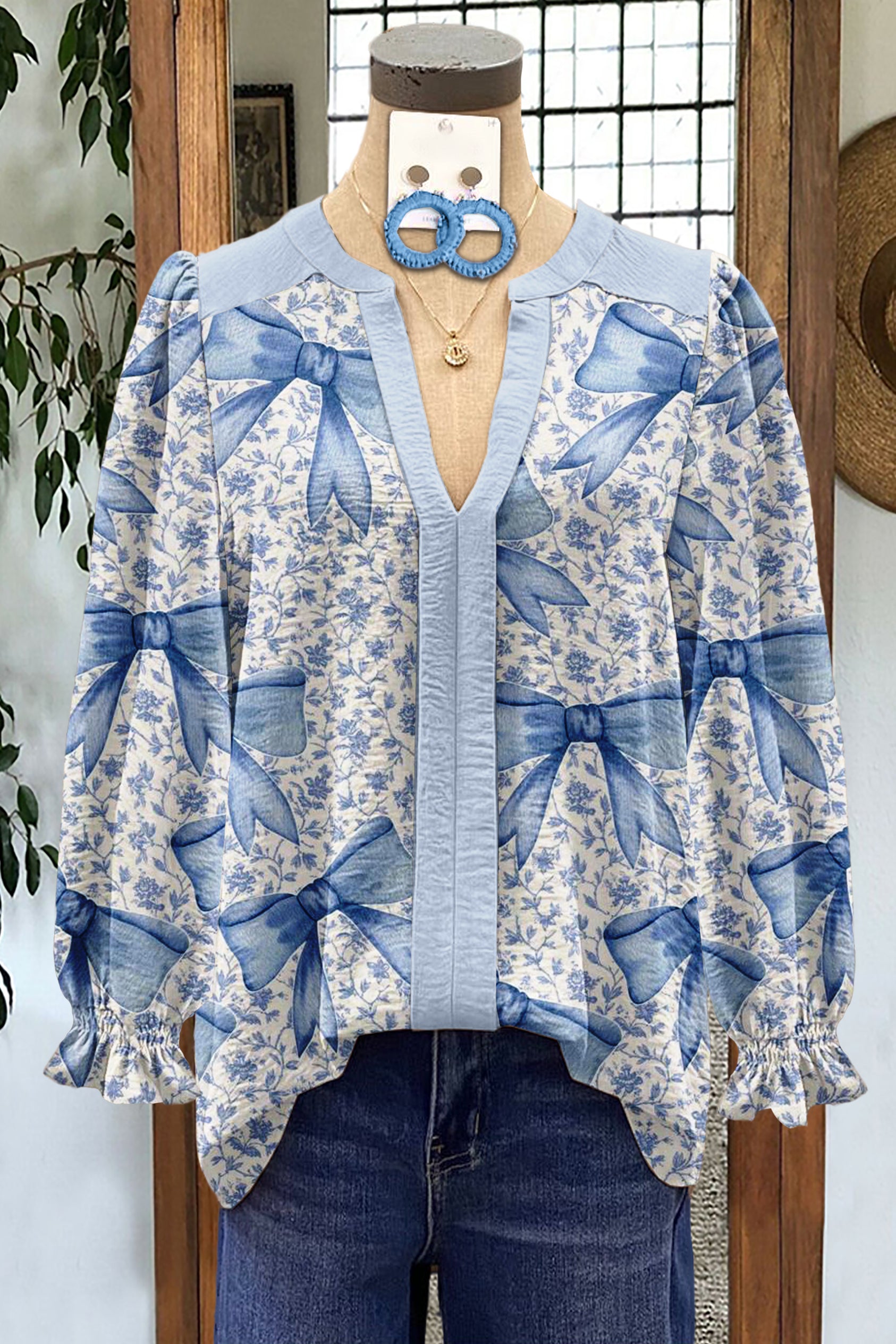 Fresh Butterfly Print V-Neck Blouse
