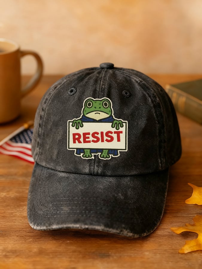 RESIST Print Vintage Baseball Cap