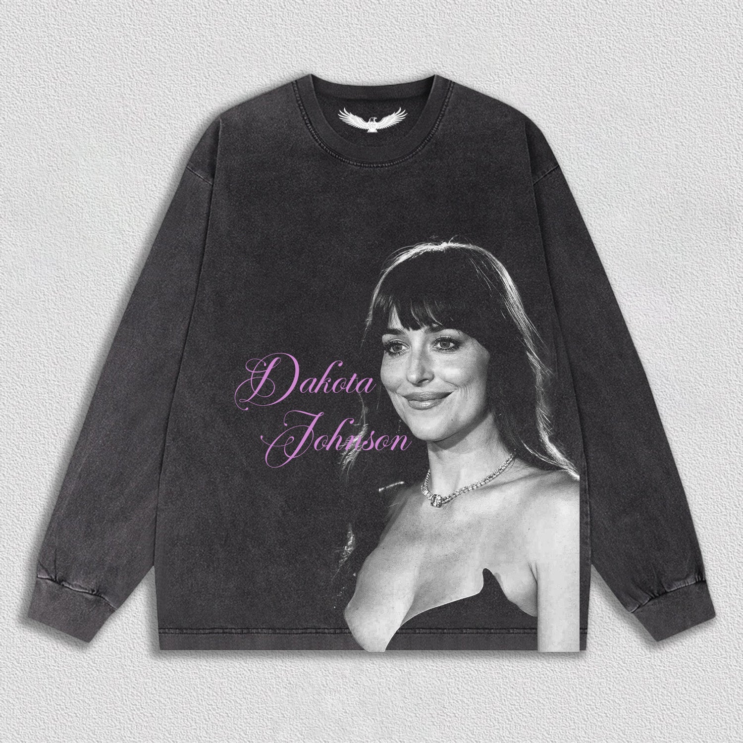 Dakota Johnson TEE