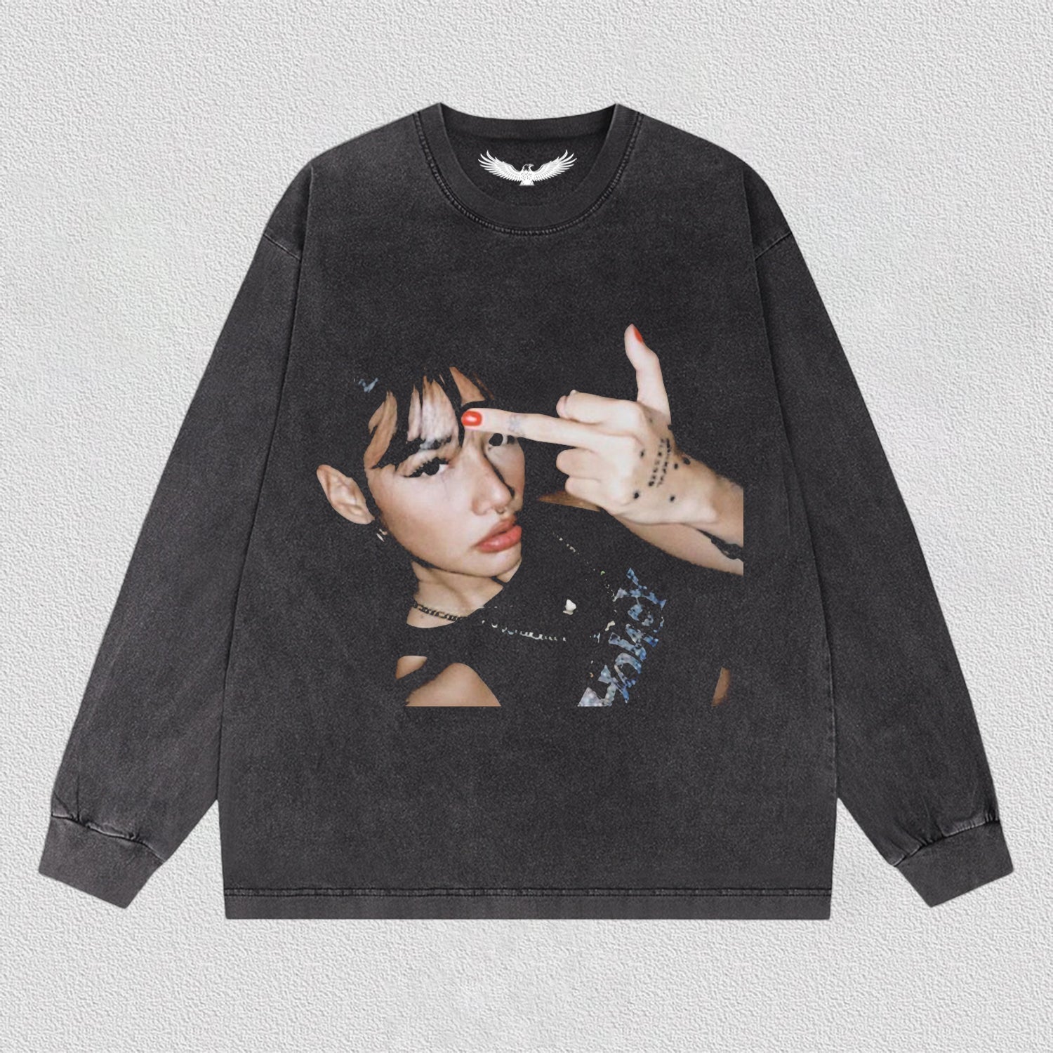 LIZETH SELENE TEE