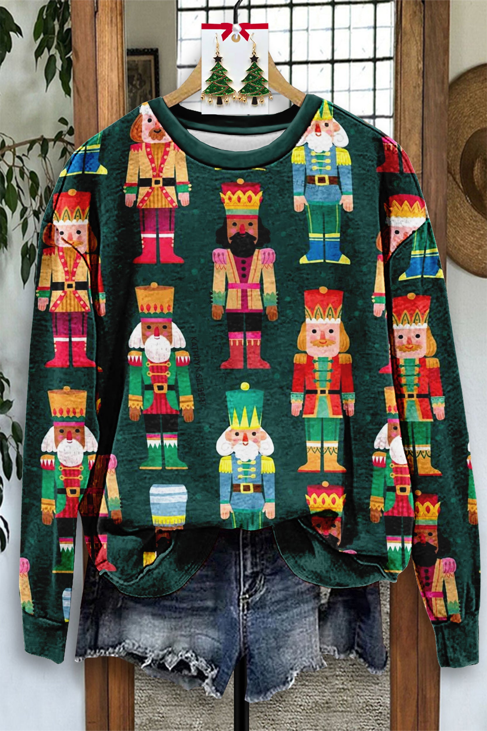 Vintage Christmas Nutcracker Print Sweatshirt