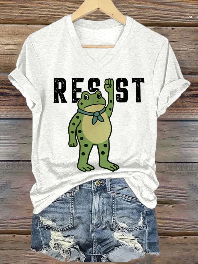 Women's Resist Frog Print V Neck T-shirt